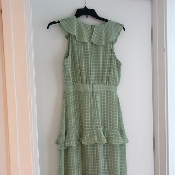 Taylor Size 10 maxi dress - Picture 5 of 6